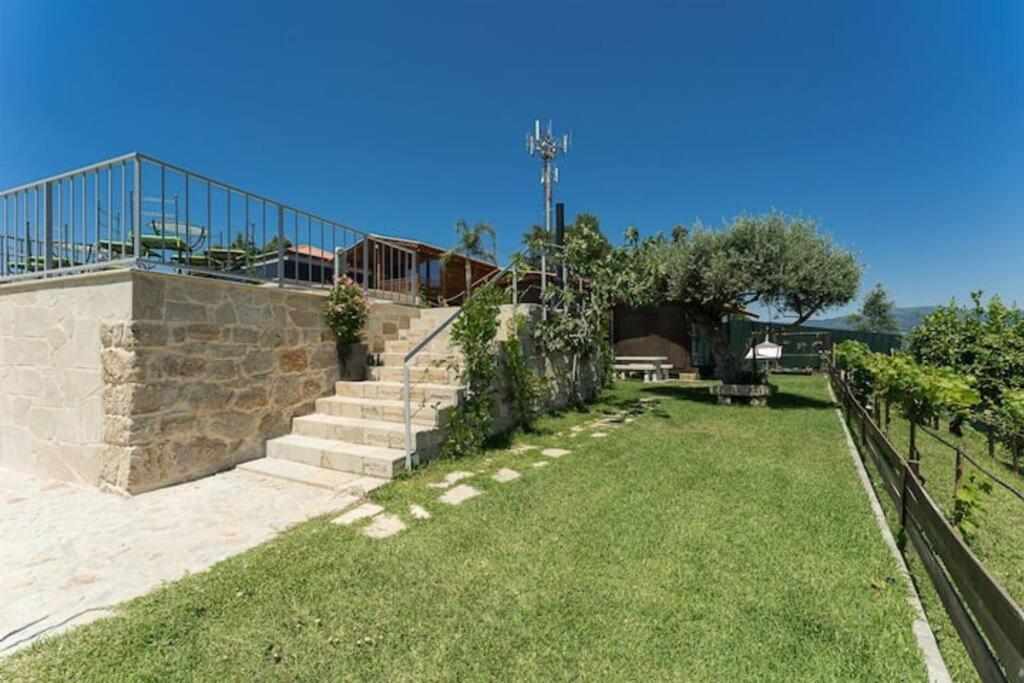 Fernandes Guest House Blue Bungalow Ponte de Lima Exteriör bild